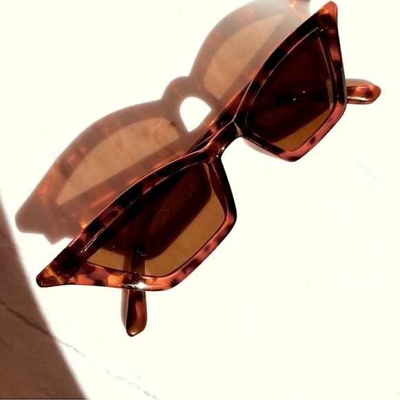 π€π Leopard Cat Eye Sunglasses in Brown ππ€ EUC - Picture 2 of 14